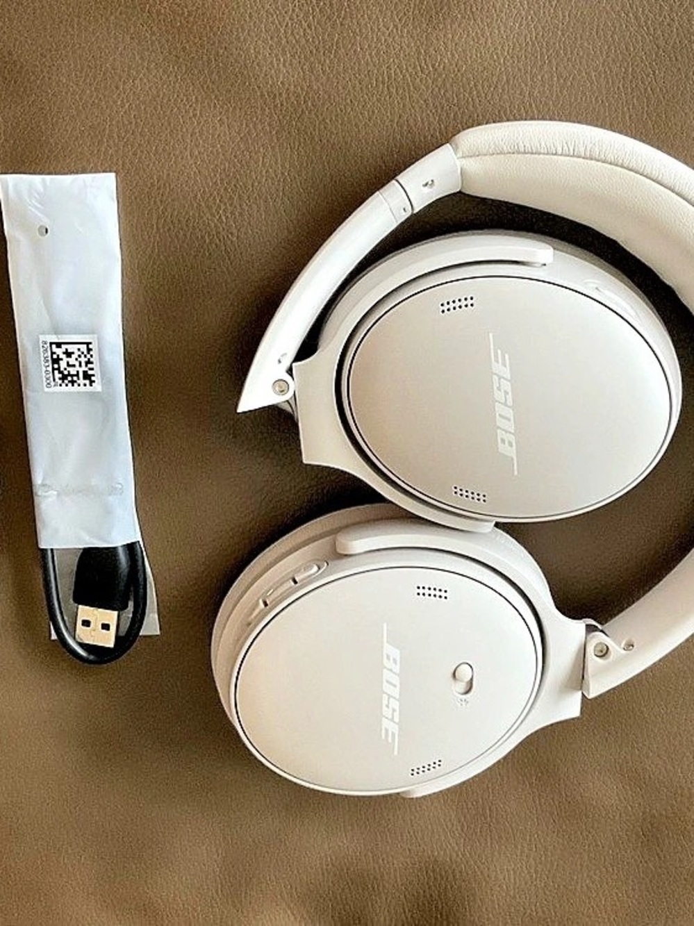 Bose QuietComfort Headphones（White Smoke）